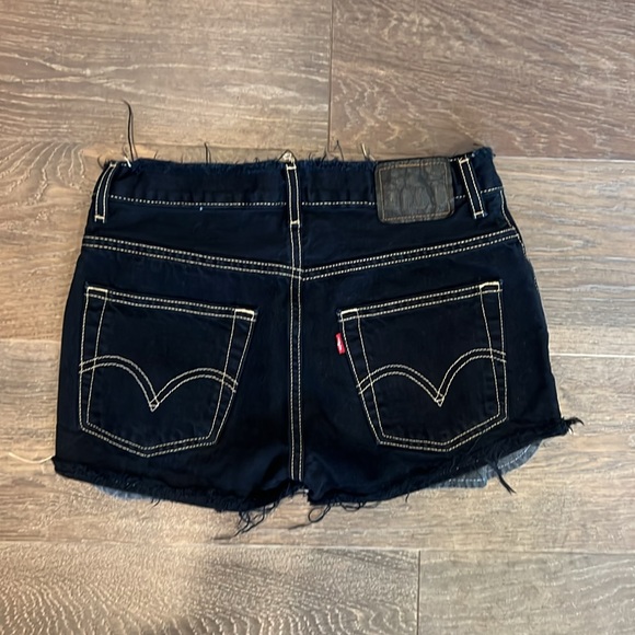 Levi’s black 527 Boot Cut shorts size 27 x 27 14 regular - Picture 2 of 2